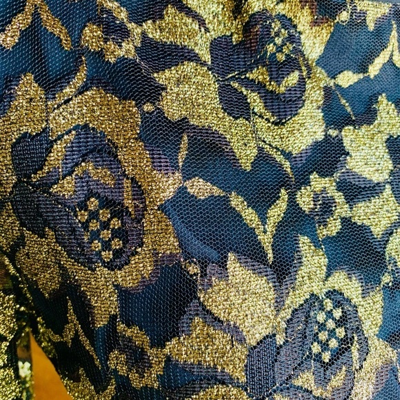 In the Moon Black and Gold Special‎ Event Dress size 8 - Picture 8 of 16